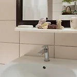 Aria 아파트